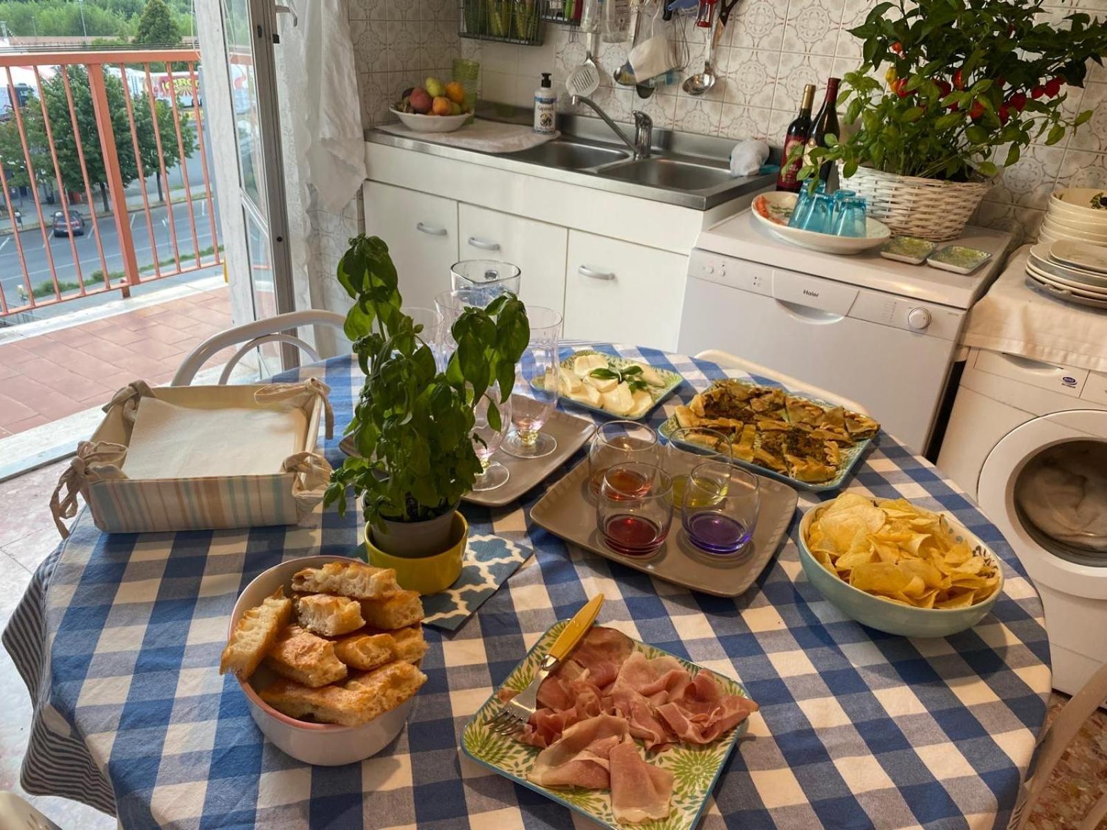 Lunigiana E Mare Lägenhet Aulla Exteriör bild